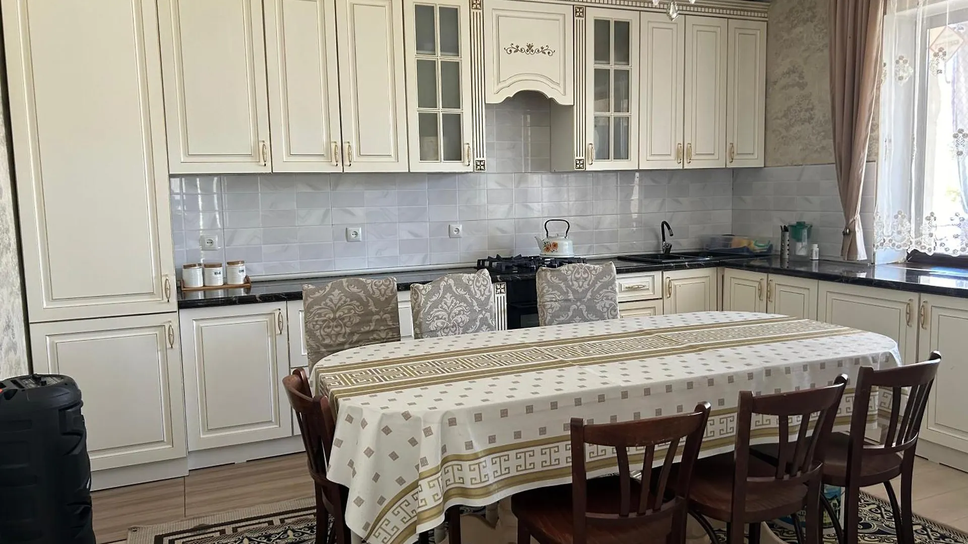 Просторный И Светлый Дом Apartment Almaty Kazakhstan